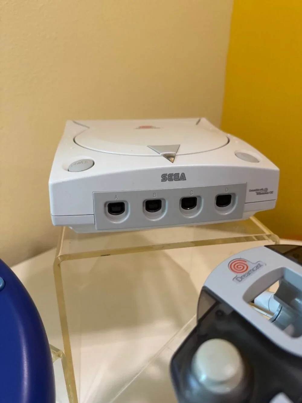 Sega Dreamcast Console Bundle With 3 Controllers VMU And Cables - Tested & Worki